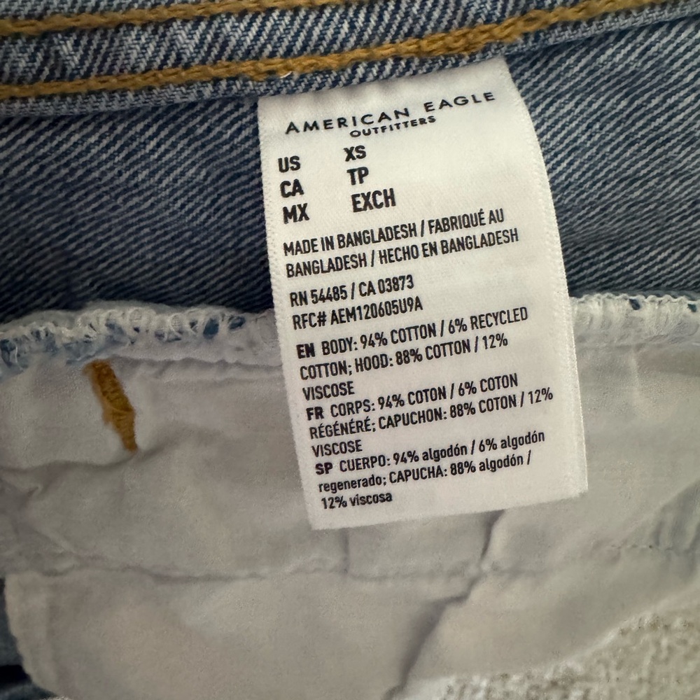 AE Cropped Hooded Denim Jacket - Picture 9 of 9